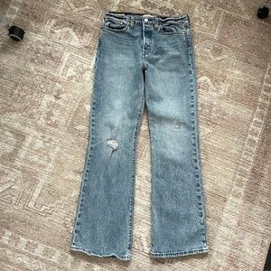 ‼️LEVI’S‼️Wedgie Flare Jeans, Size 28